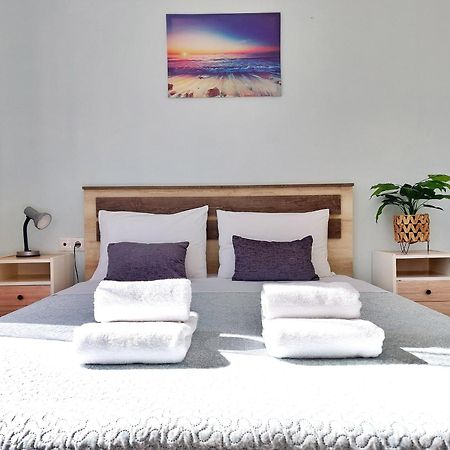 Apartemen 100 m² dengan 2 kamar tidur dan 1 kamar mandi pribadi di Heraklion Bagian luar foto