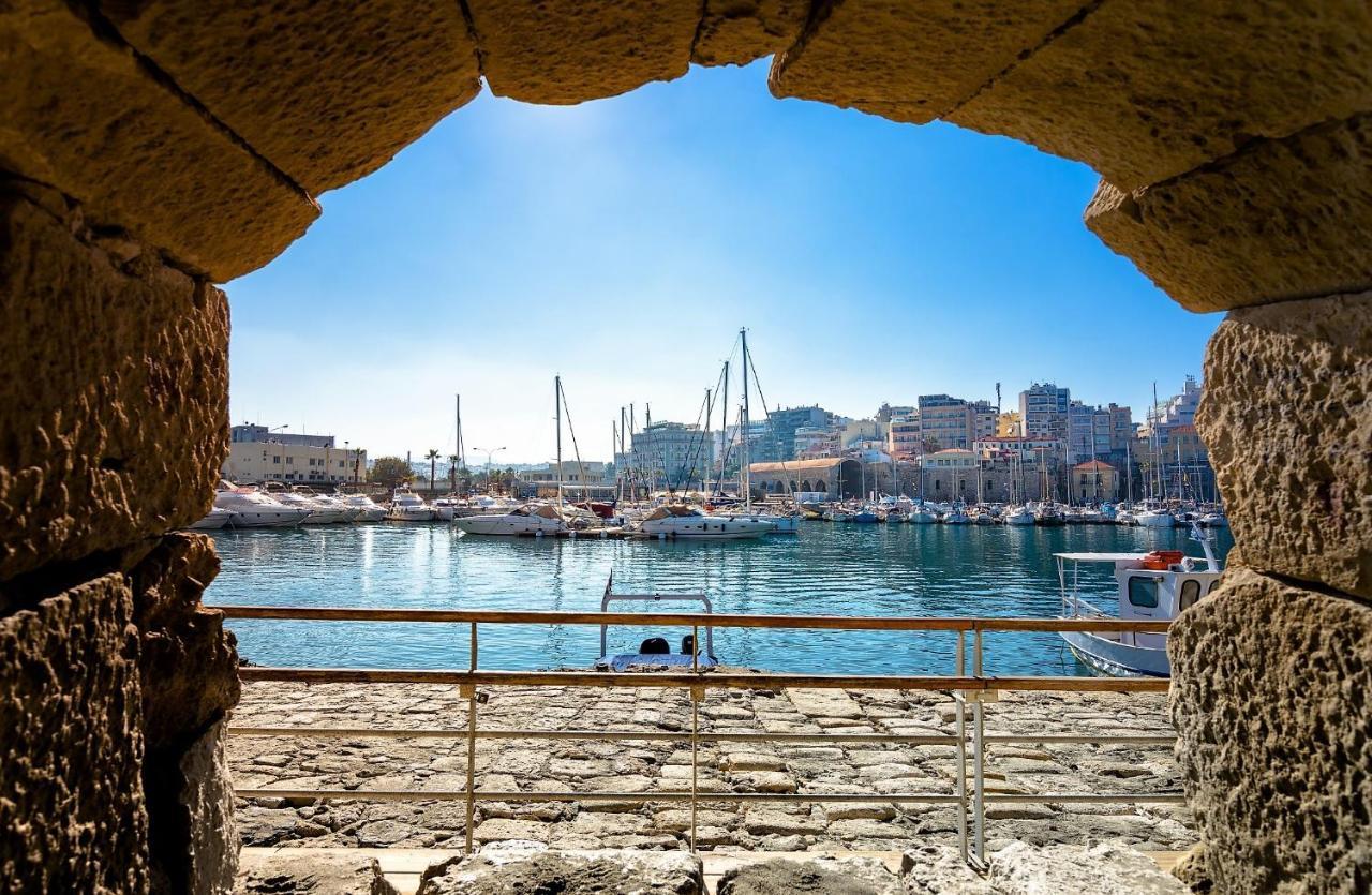 Apartemen 100 m² dengan 2 kamar tidur dan 1 kamar mandi pribadi di Heraklion Bagian luar foto