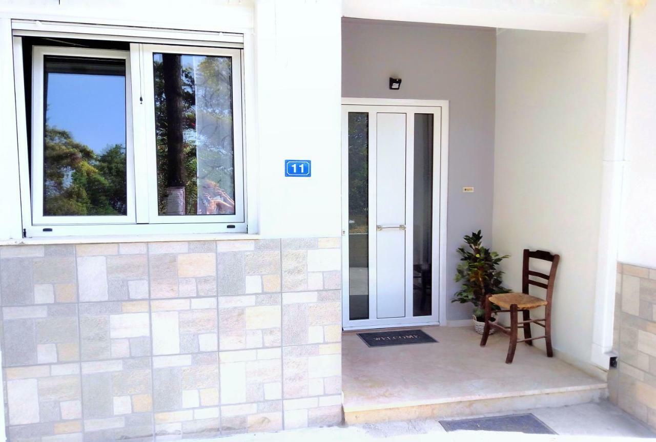 Apartemen 100 m² dengan 2 kamar tidur dan 1 kamar mandi pribadi di Heraklion Bagian luar foto