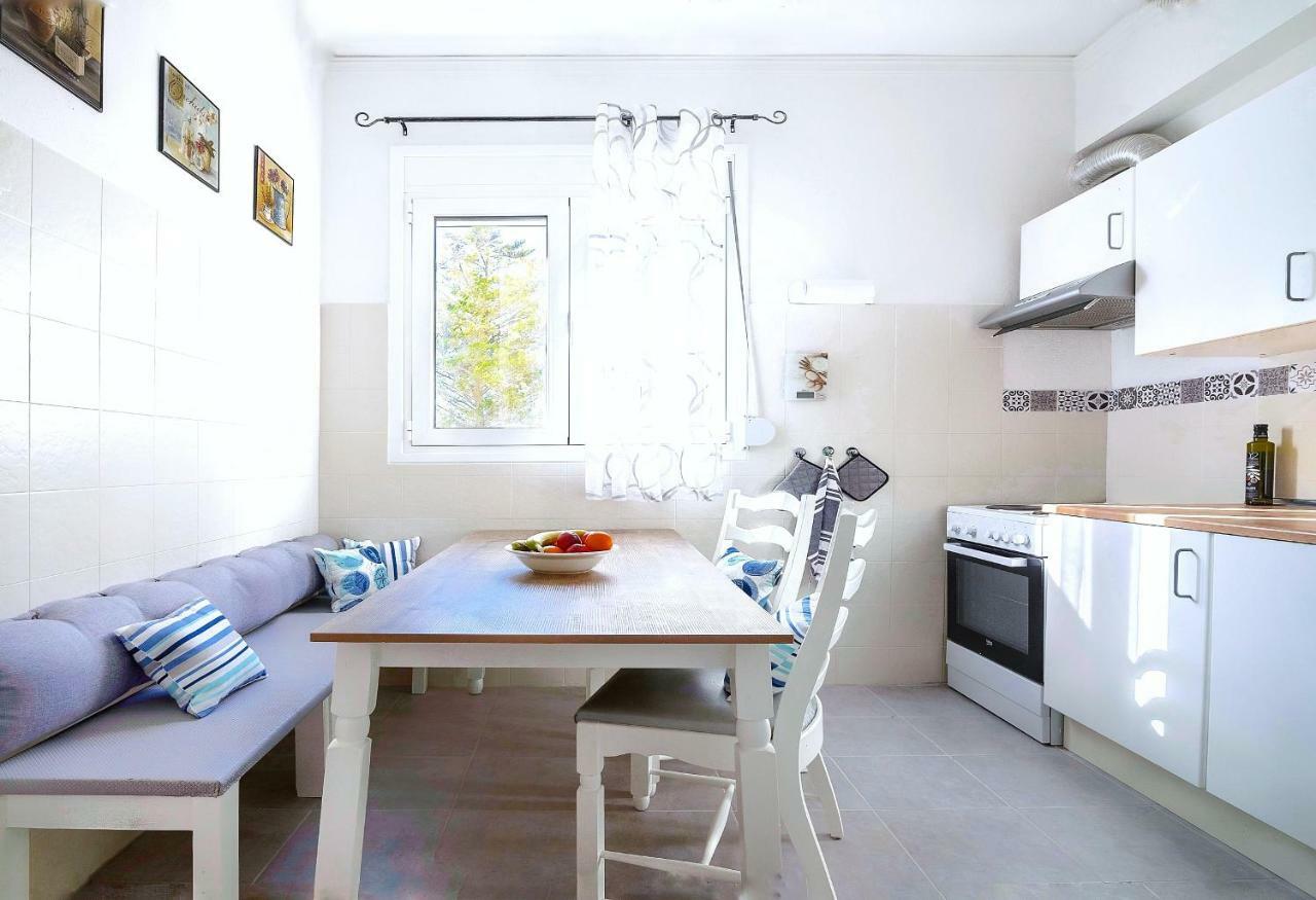 Apartemen 100 m² dengan 2 kamar tidur dan 1 kamar mandi pribadi di Heraklion Bagian luar foto